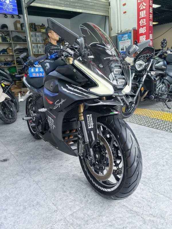 二手贝纳利龙卷风 Tornado 552R