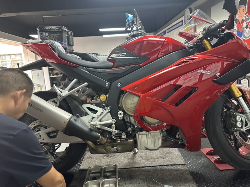 二手张雪机车820RR