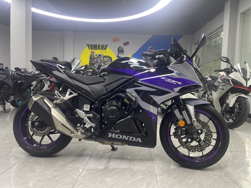二手本田CBR400R