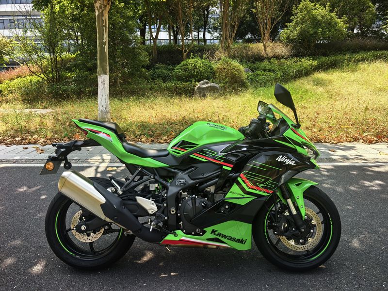 二手川崎ZX-4R