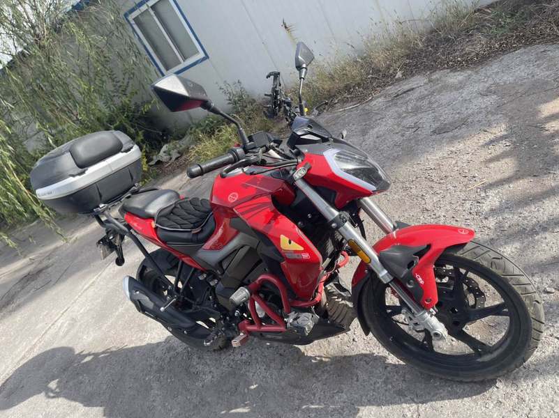 二手贝纳利小迅龙 BN150S