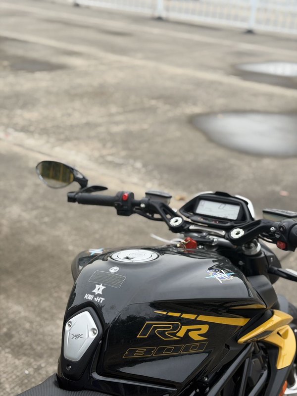 二手奥古斯塔Dragster 800
