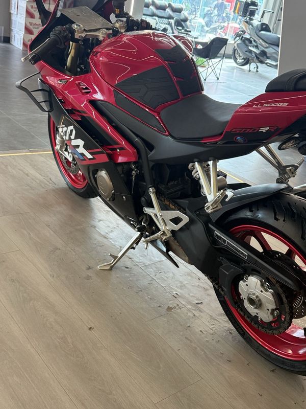 二手张雪机车500RR