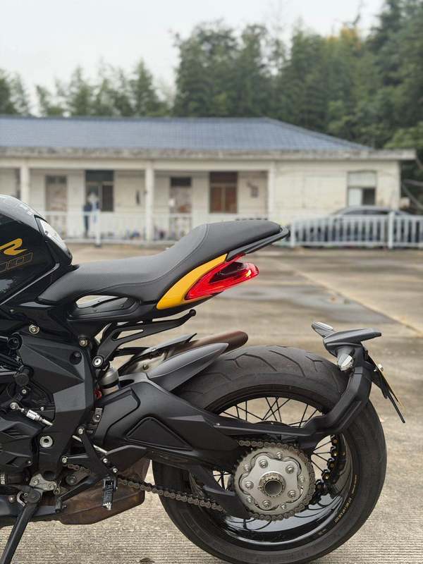 二手奥古斯塔Dragster 800