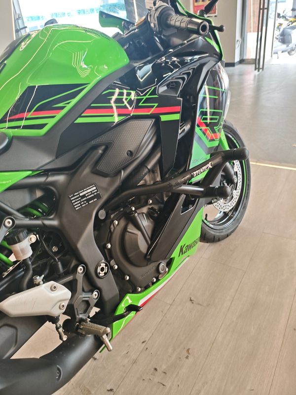 二手川崎ZX-4R