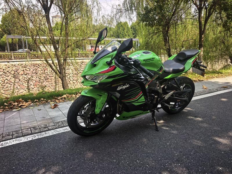 二手川崎ZX-4R