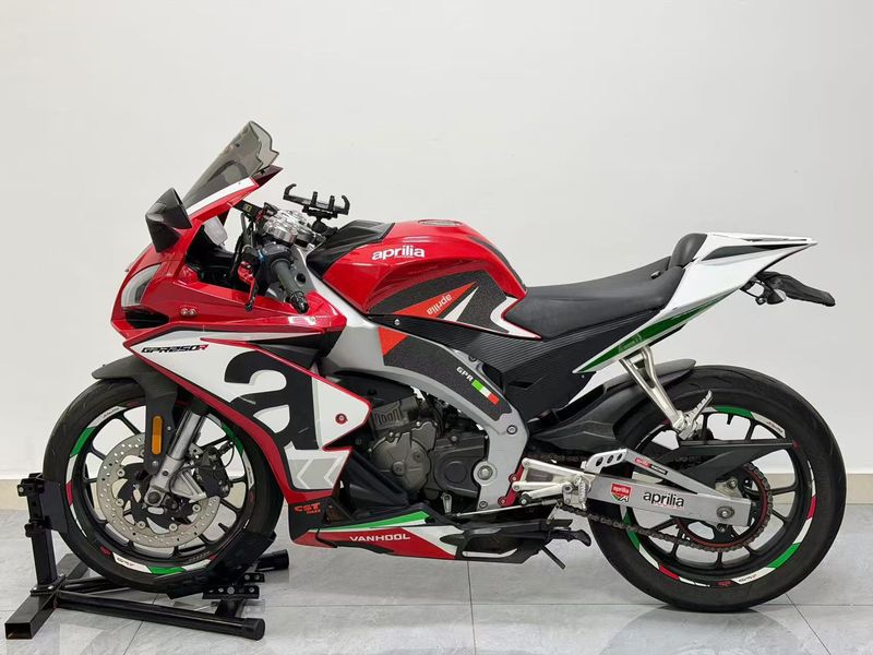 二手宗申阿普利亚GPR250R
