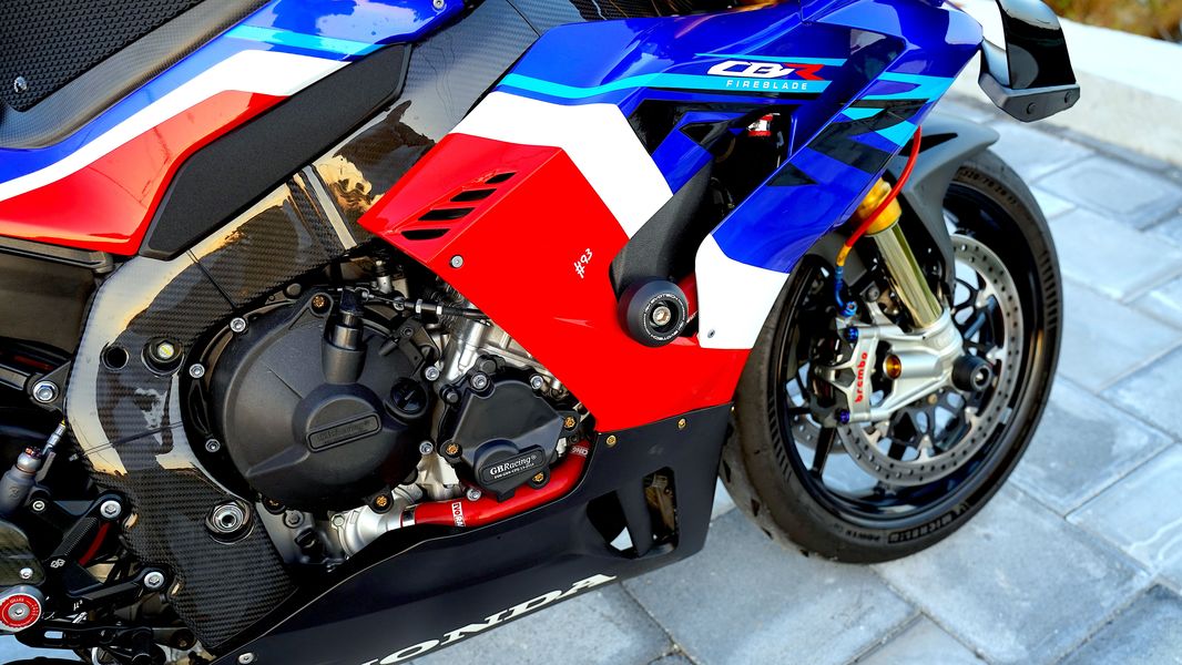 二手本田CBR 1000 RR-R
