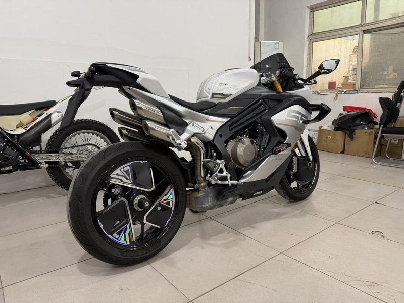 二手春风750SR-S