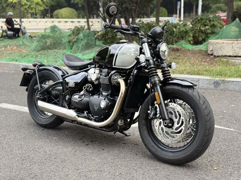二手凯旋Bonneville Bobber