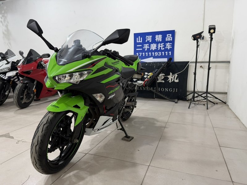 二手川崎Ninja 400