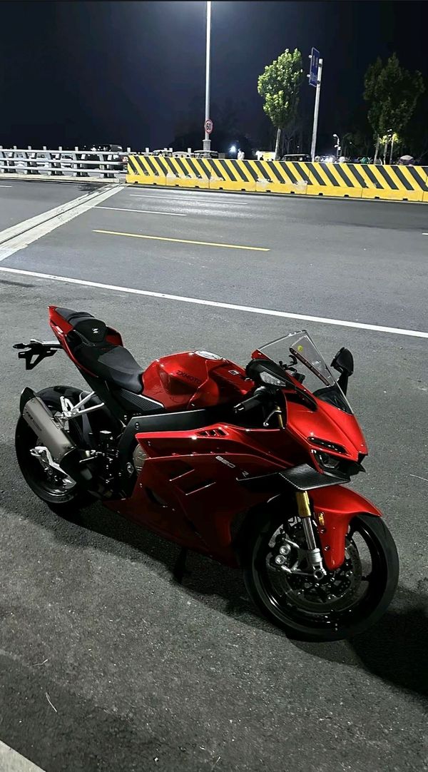 二手张雪机车820RR