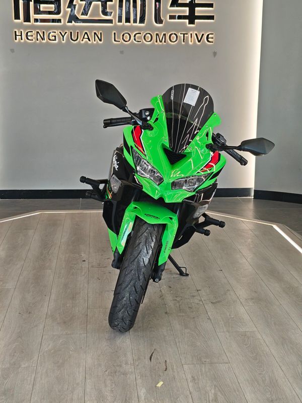 二手川崎ZX-4R