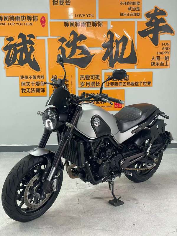 二手贝纳利幼狮 Leoncino 500