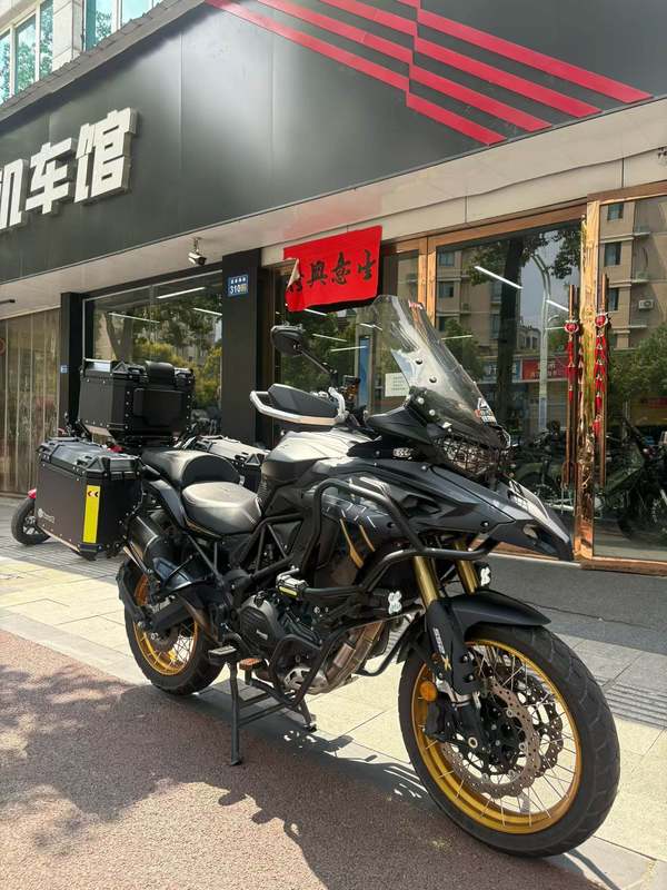 二手贝纳利TRK552