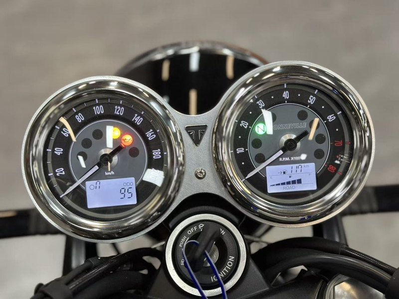 二手凯旋Bonneville T100