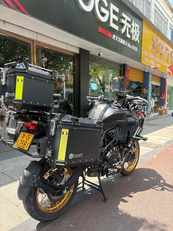 二手贝纳利TRK552