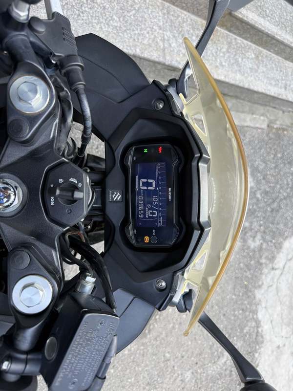 二手豪爵铃木GSX250R