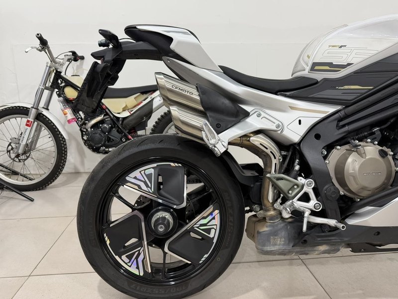 二手春风750SR-S