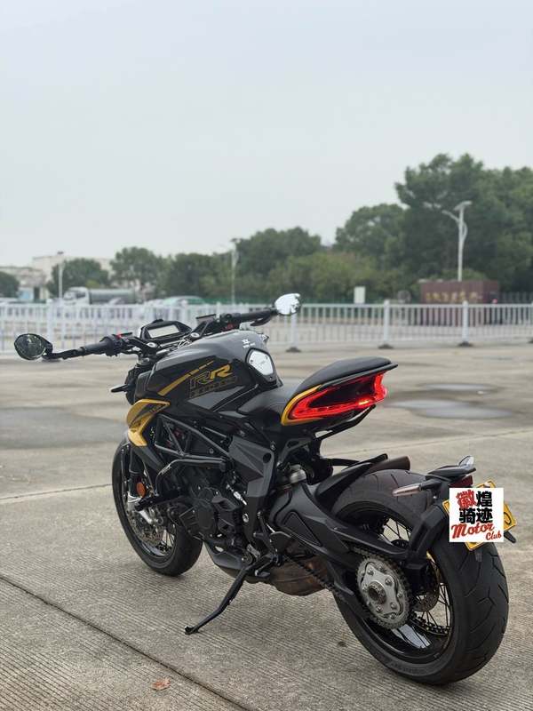 二手奥古斯塔Dragster 800