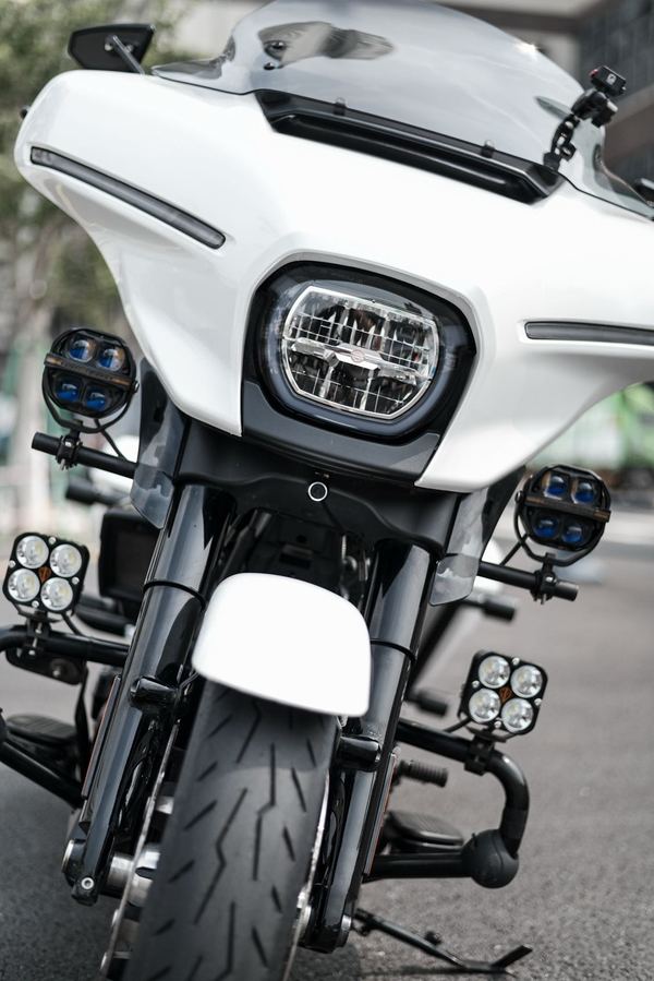 二手哈雷戴维森大道滑翔 Street Glide