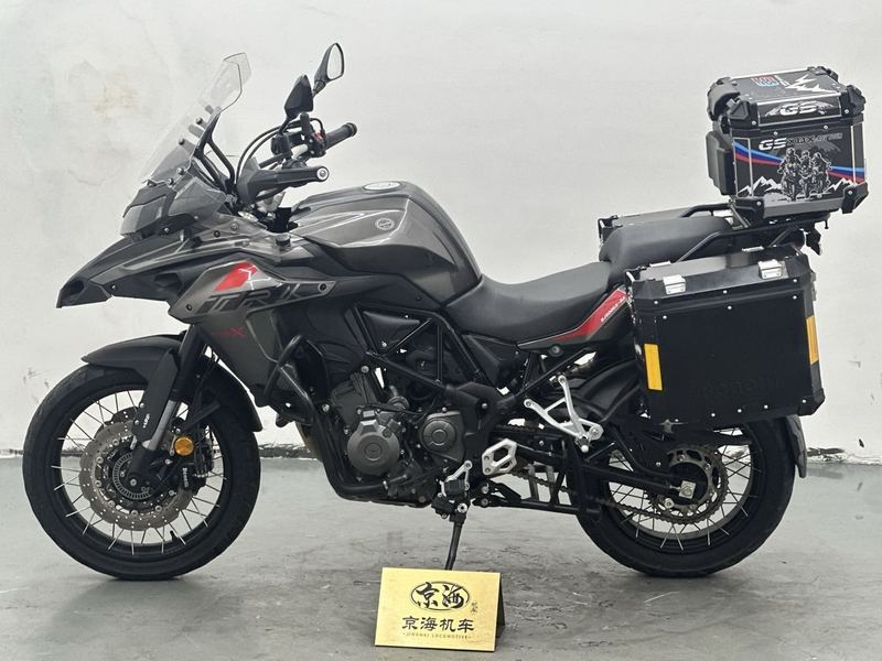 二手贝纳利金鹏 TRK502