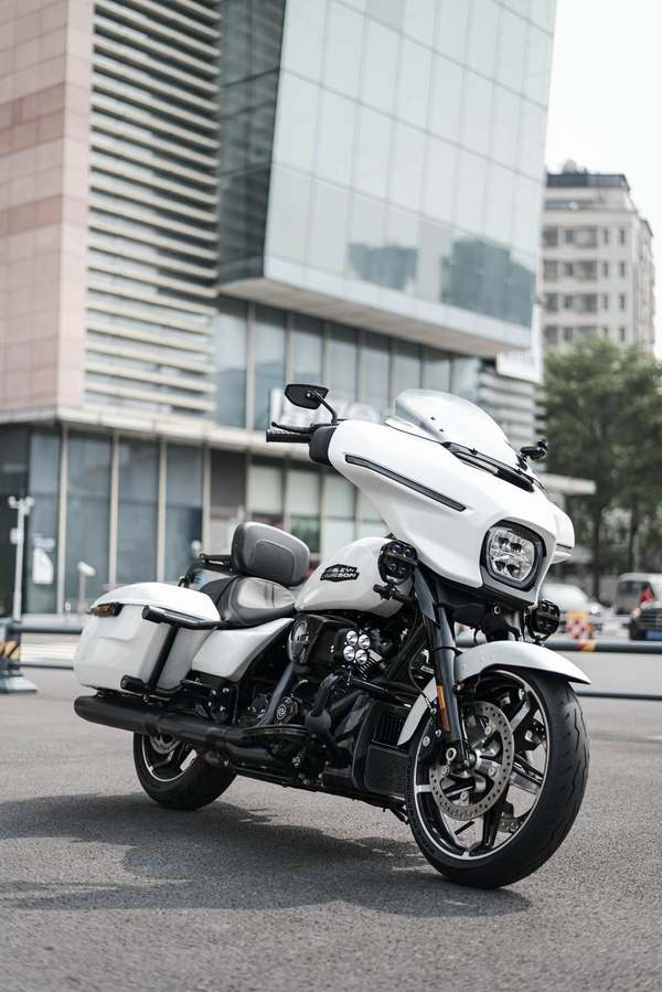 二手哈雷戴维森大道滑翔 Street Glide