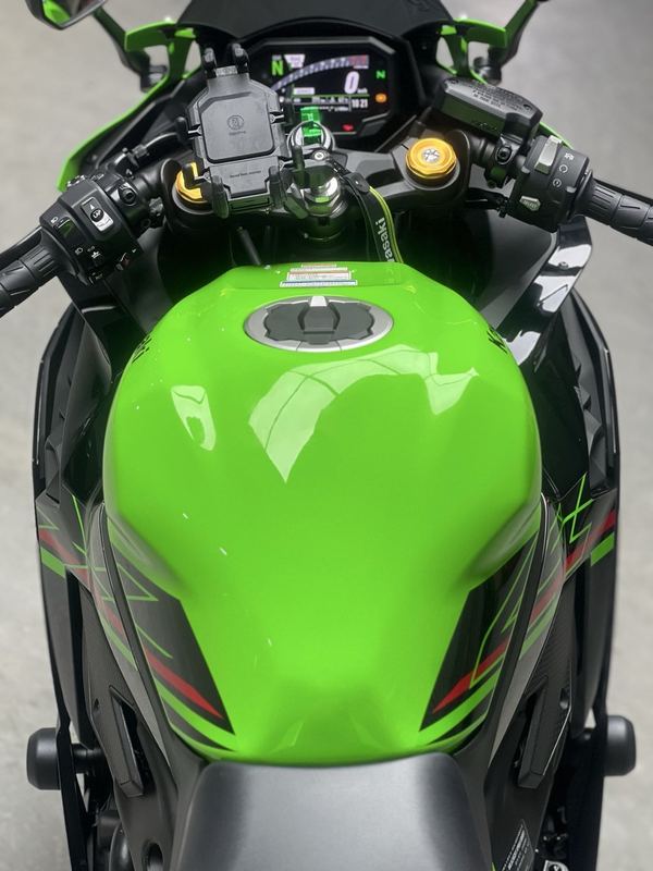 二手川崎ZX-4R