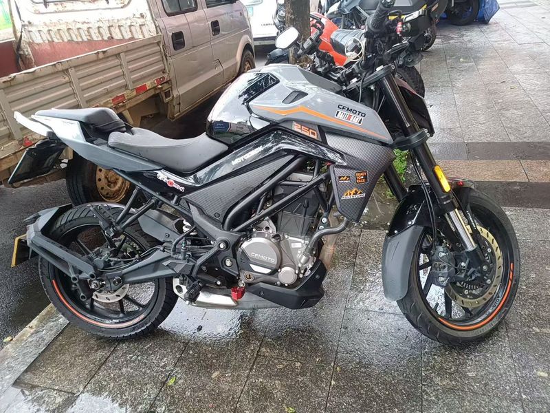 二手春风250NK