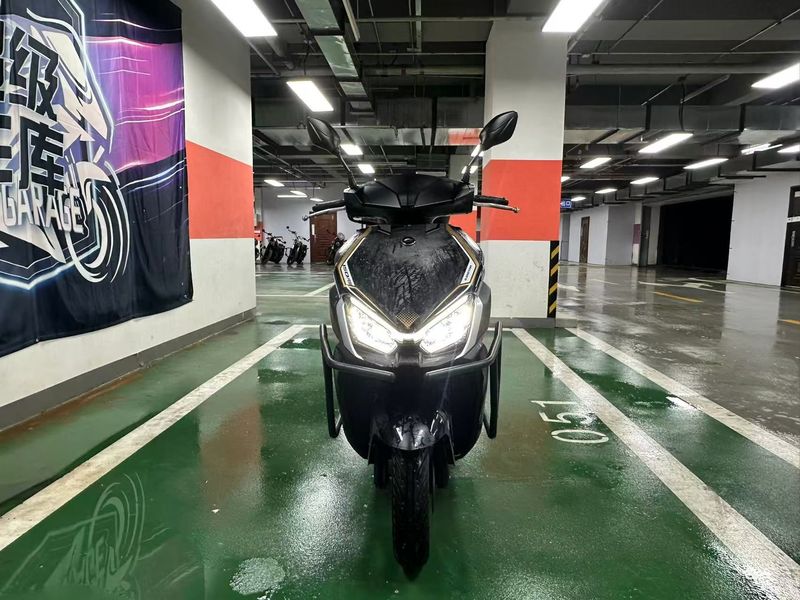 二手QJMOTOR鸿150RS