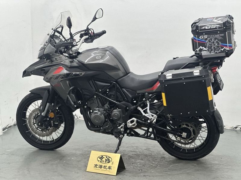 二手贝纳利金鹏 TRK502