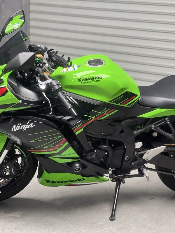 二手川崎ZX-4R