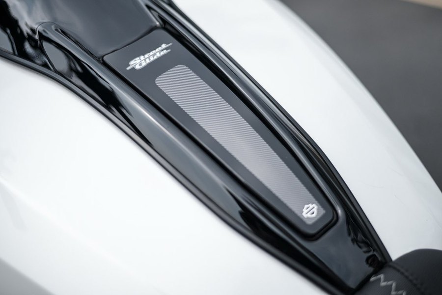 二手哈雷戴维森大道滑翔 Street Glide