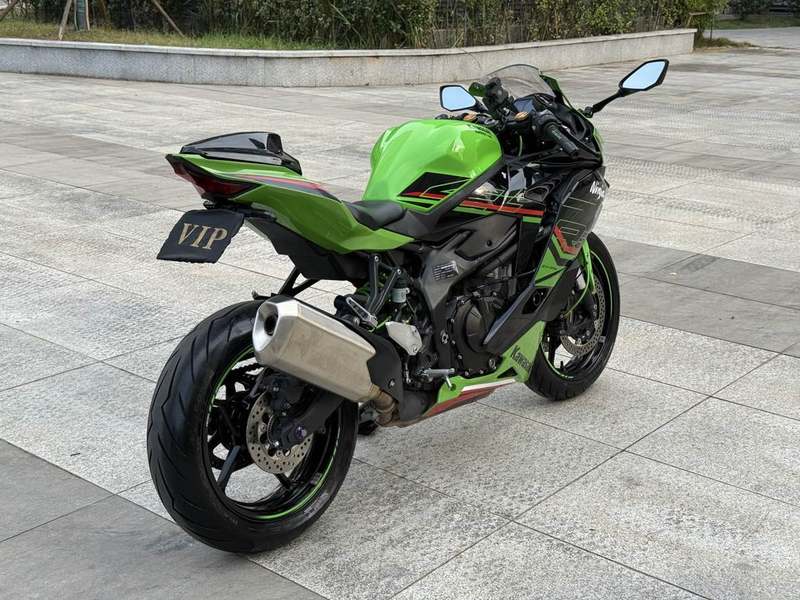 二手川崎ZX-4R