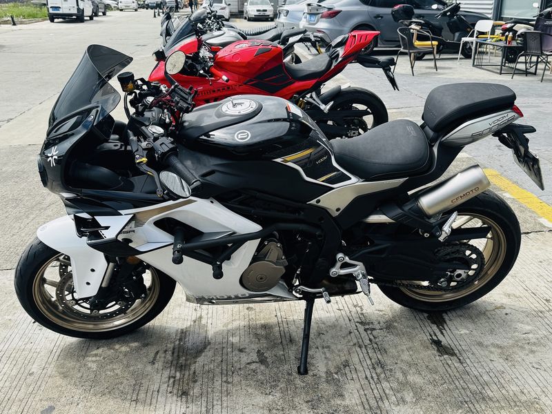 二手春风500SR VOOM