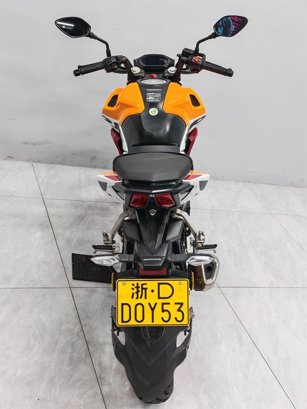 二手五羊本田CB190R 暴锋眼