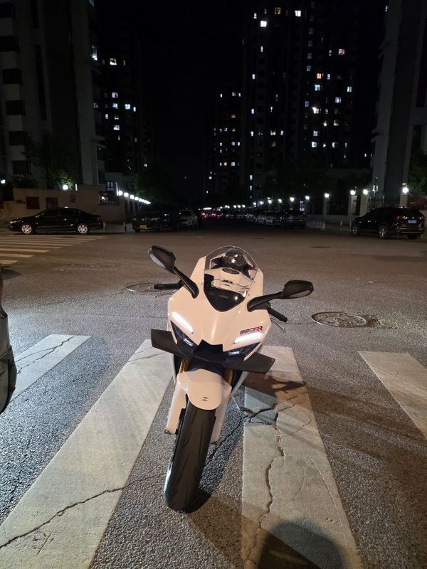 二手张雪机车820RR