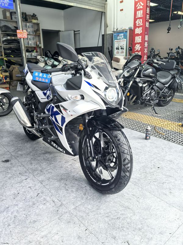 二手豪爵铃木GSX250R