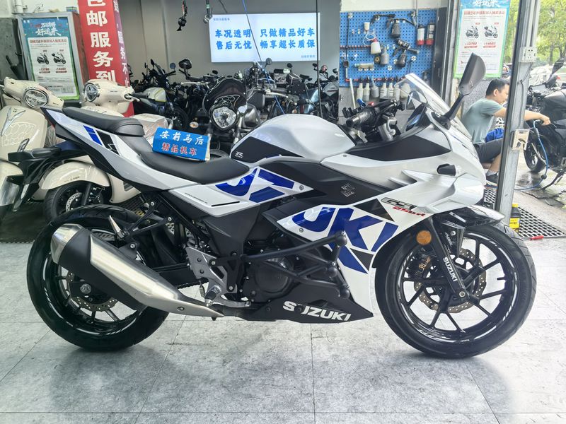 二手豪爵铃木GSX250R