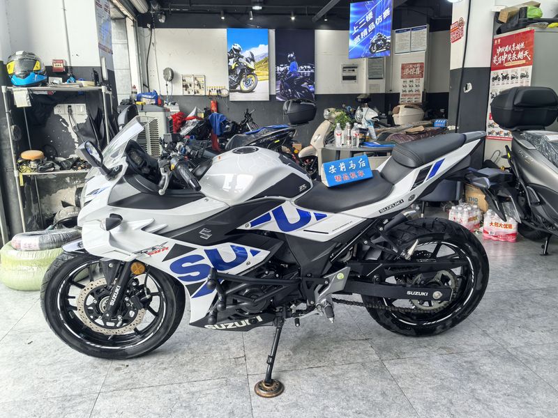二手豪爵铃木GSX250R