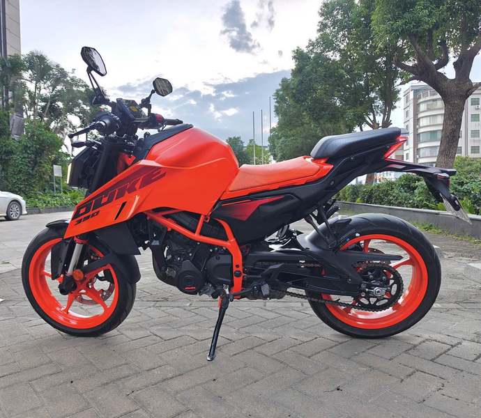 二手KTMR2R390 Duke