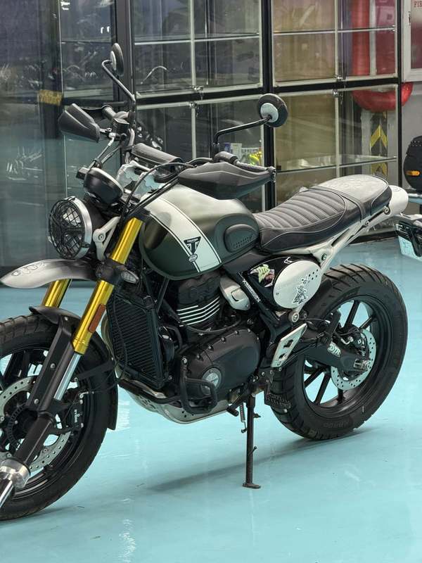 二手凯旋Scrambler 400 X