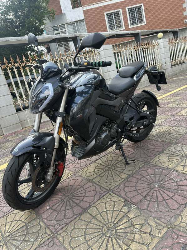 二手贝纳利小迅龙 BN150S