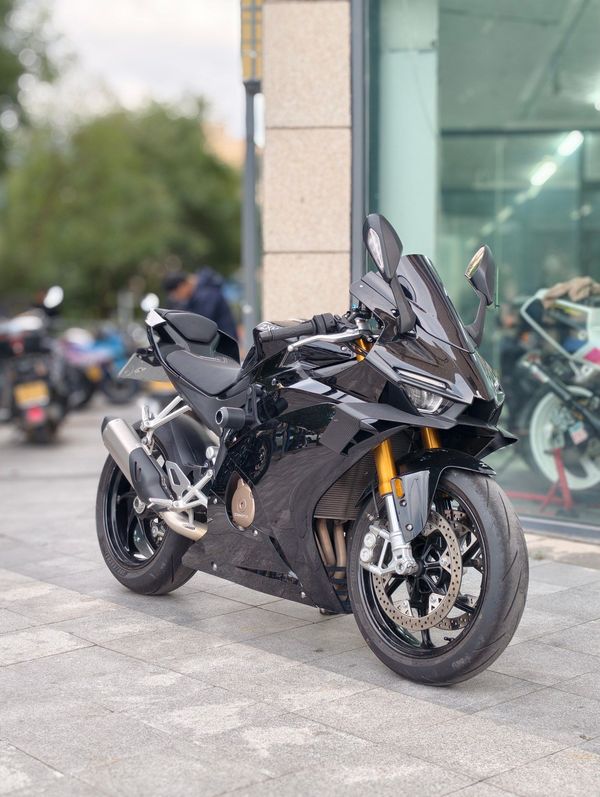 二手张雪机车500RR