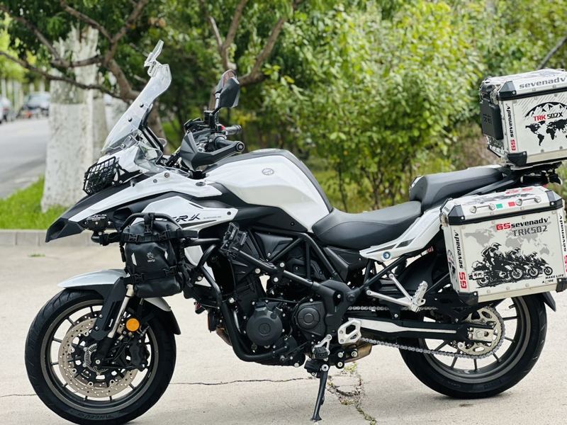 二手贝纳利金鹏 TRK502
