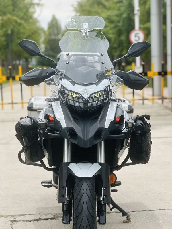 二手贝纳利金鹏 TRK502