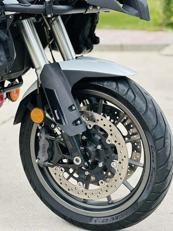 二手贝纳利金鹏 TRK502