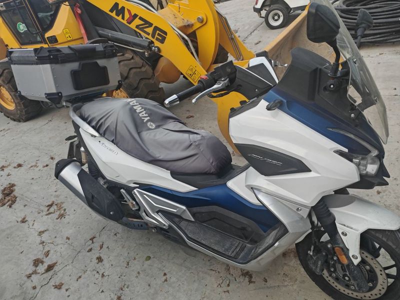 二手大阳V锐 ADV350
