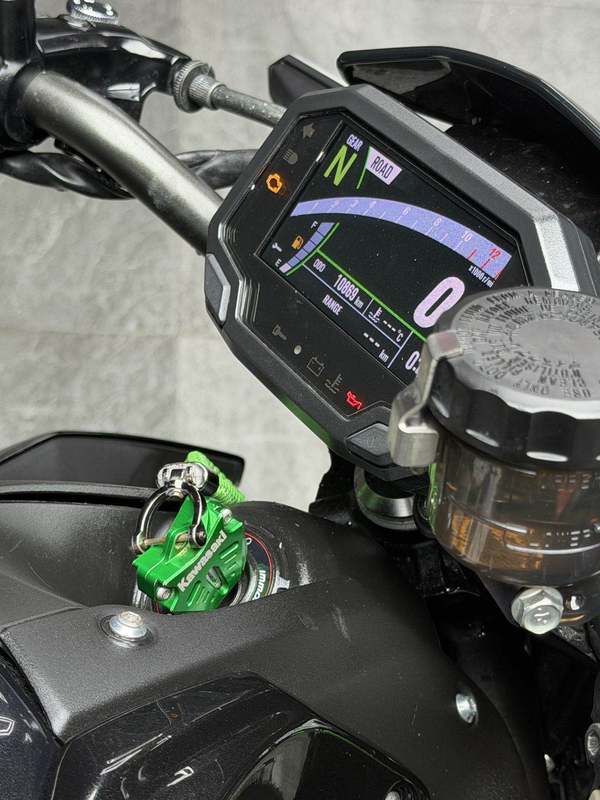 二手川崎Z900