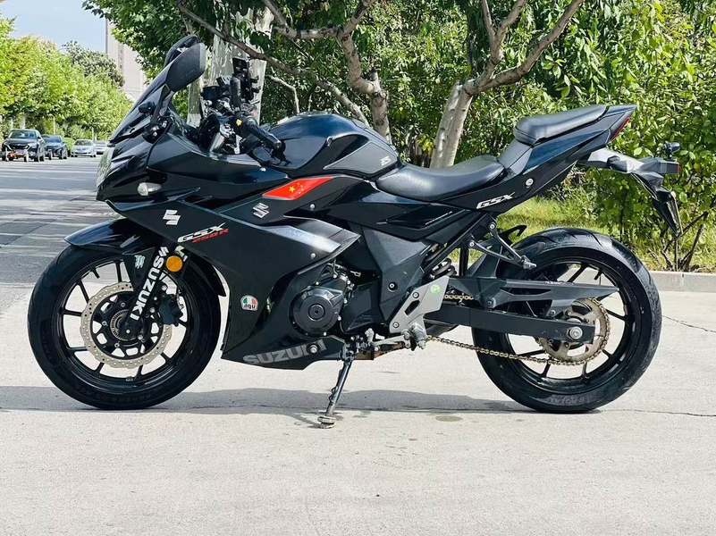 二手豪爵铃木GSX250R
